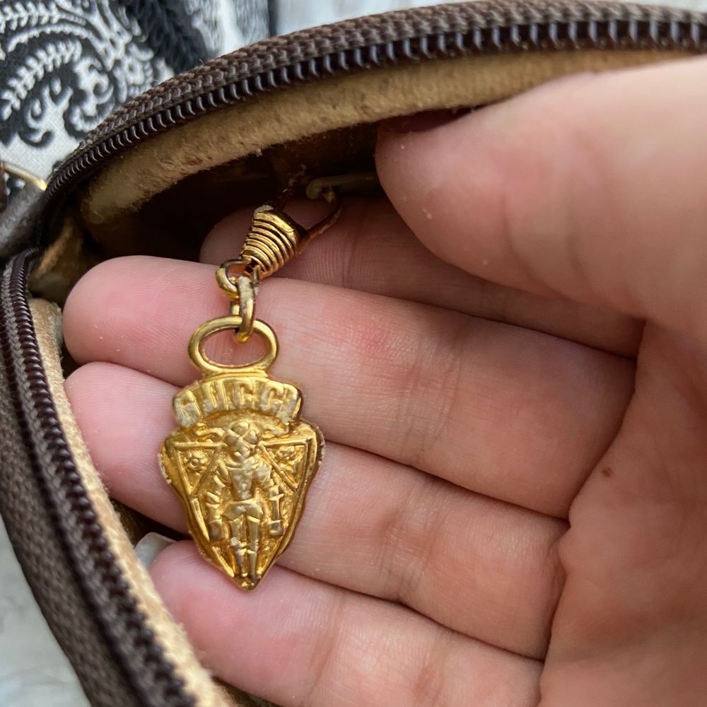 Vintage Gucci crossbody - Picture 10 of 16